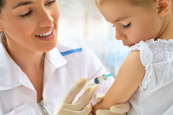 Child getting Covid Vaccination